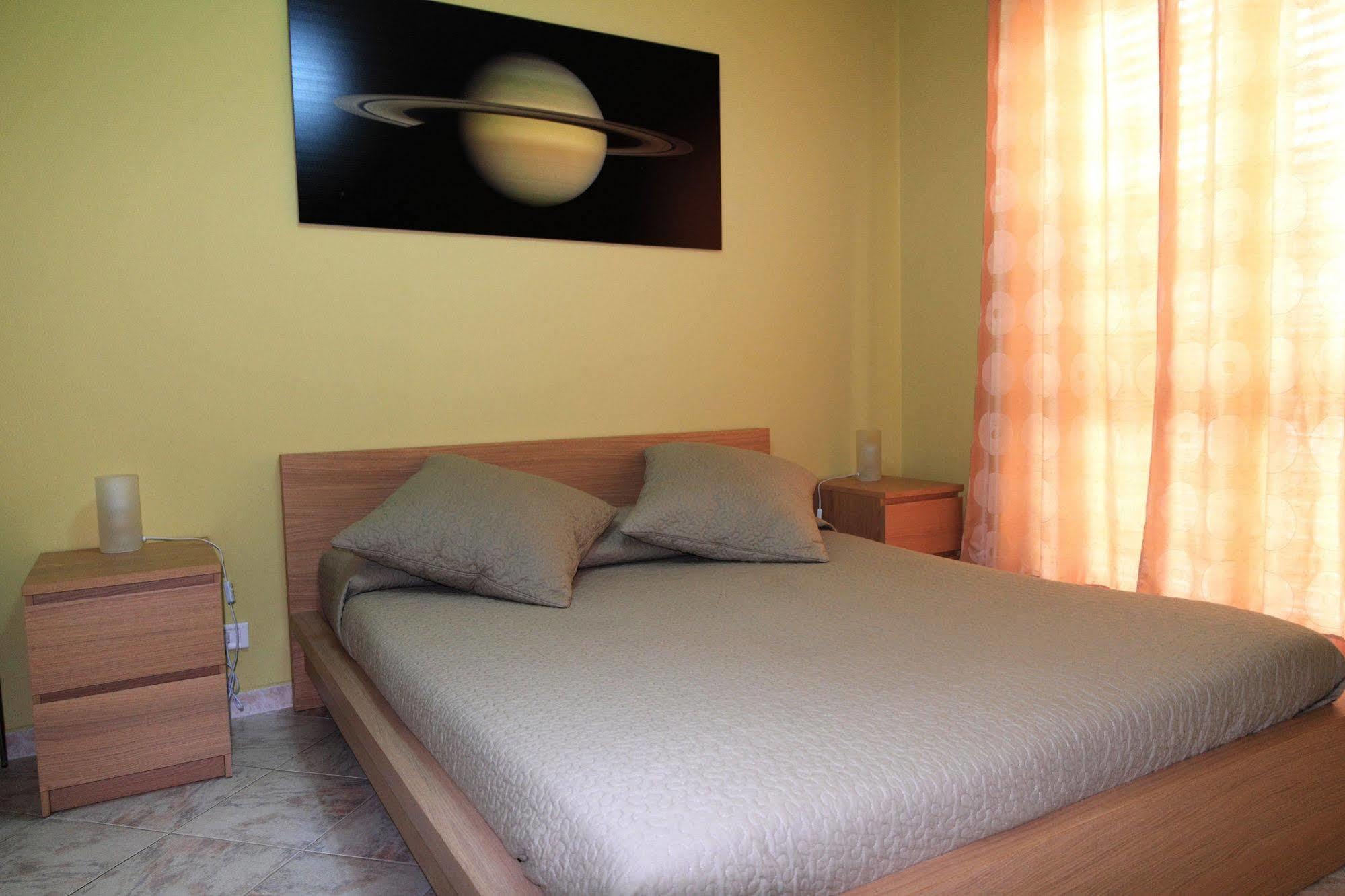 Bed and Breakfast Kosmos à Syracuse Extérieur photo