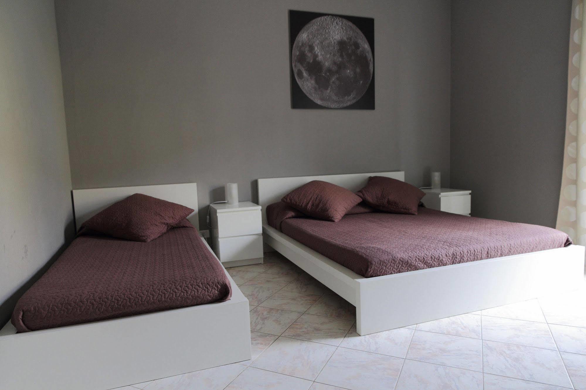 Bed and Breakfast Kosmos à Syracuse Extérieur photo